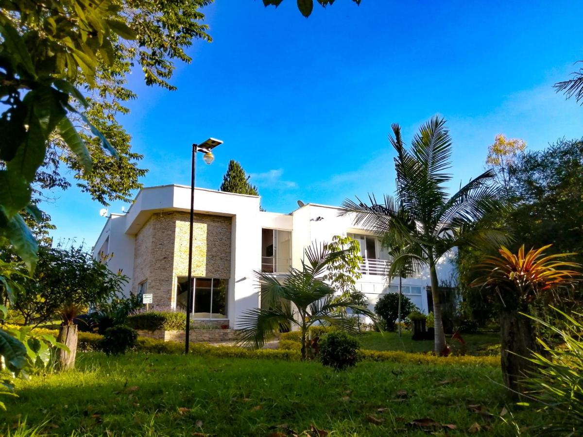 Hotel Hevilat Paraiso De Oriente Rionegro Exterior photo